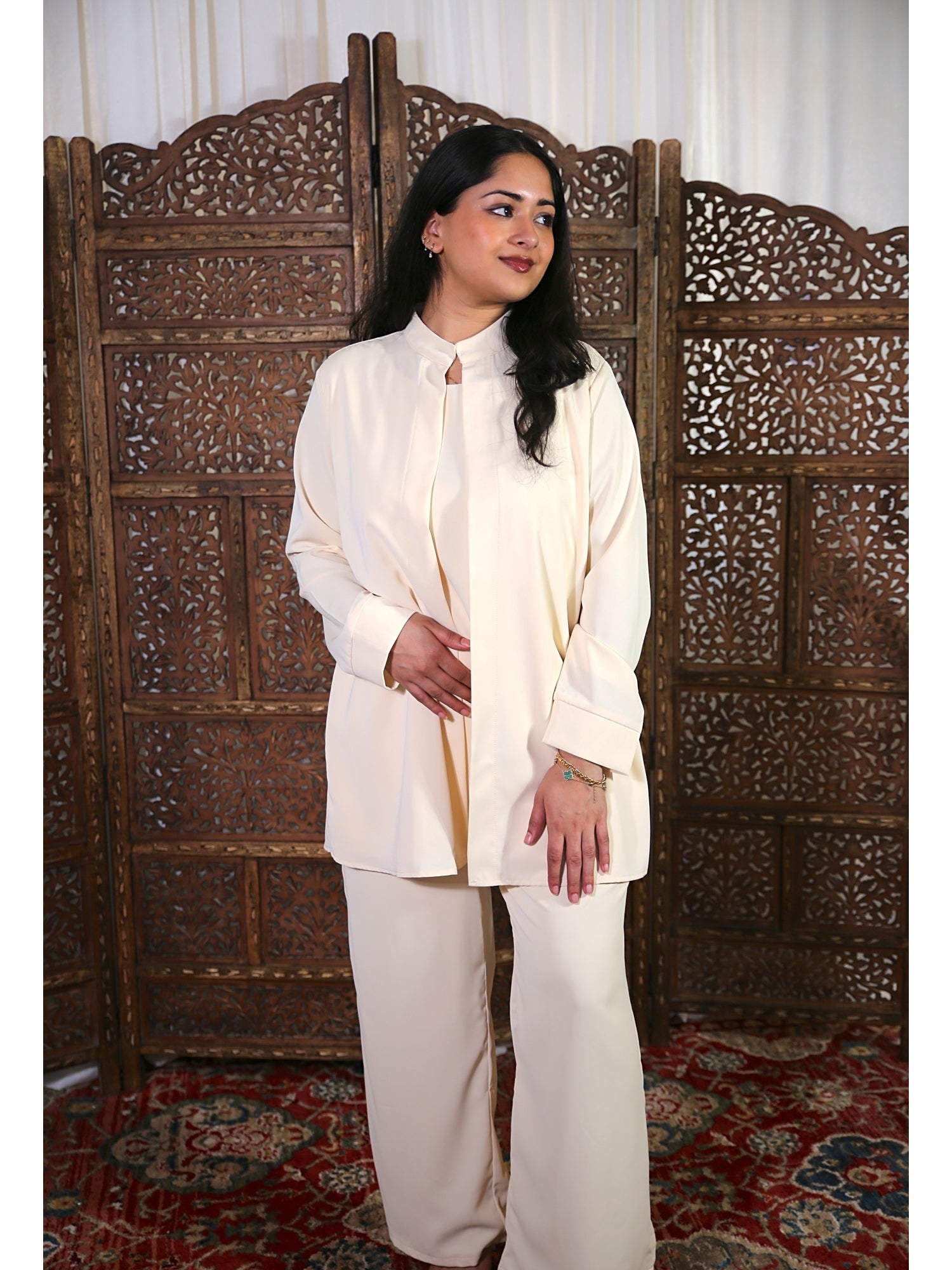 Aisha Timeless Set - Cream